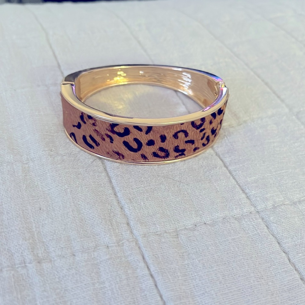 Leopard bangle